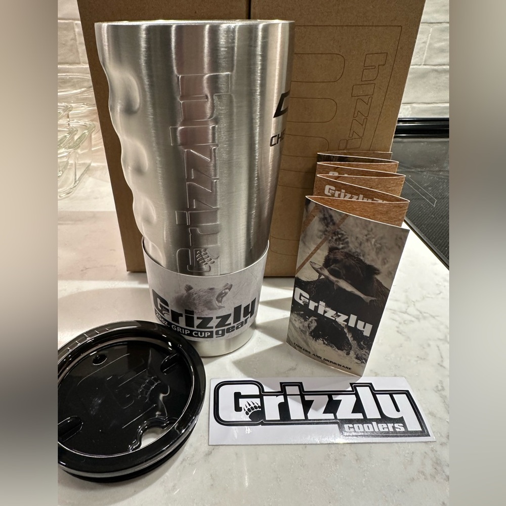 NEW Grizzly 20oz “Chevrolet” Stainless Steel Tumbler